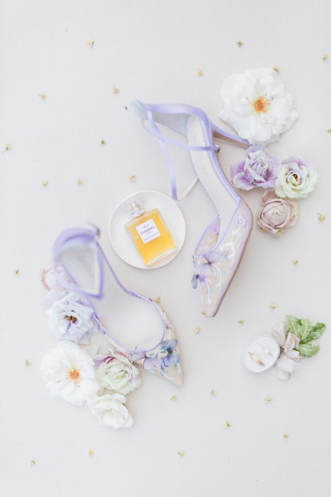 flatlay de mariage chaussure bella belle shoes